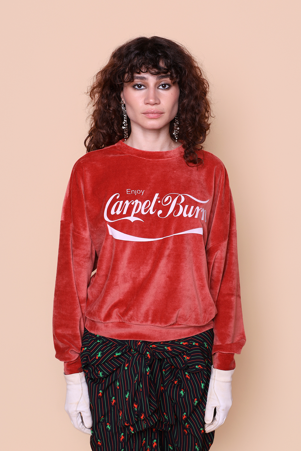 Blusão curto plush vermelho Carpet Burn