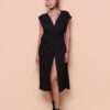 Vestido acinturado viscose creponada preto
