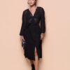 Vestido transpassado pregas viscose creponada com tule preto