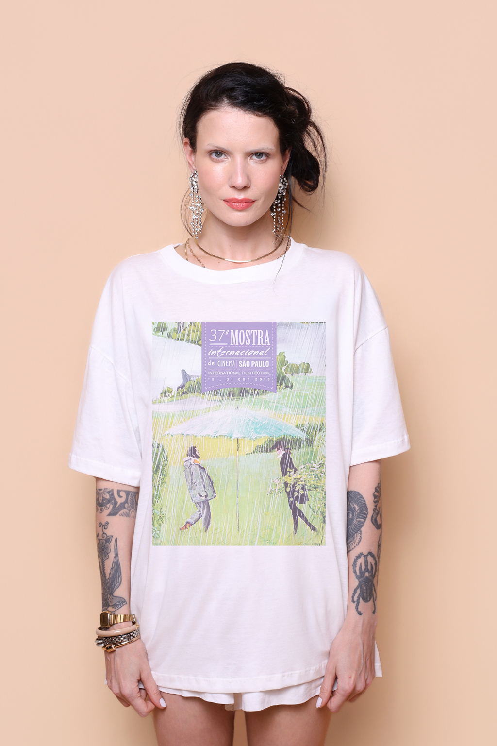 Camiseta oversize collab Mostra + AMP 37ª edição