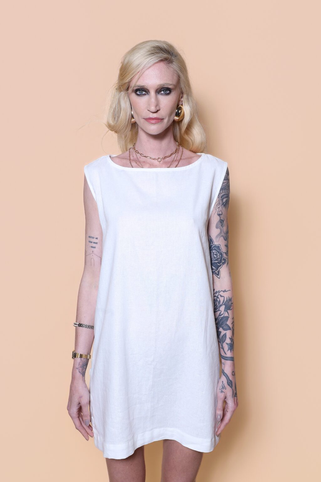 Vestido regata curto linho off-white